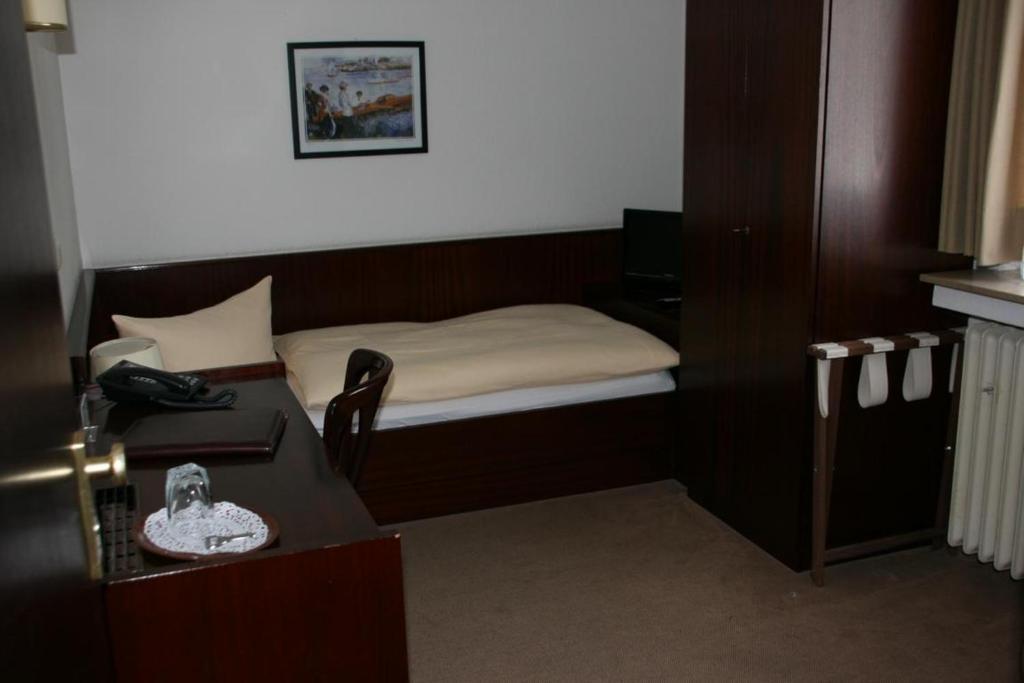 Hotel Diening Essen Room photo